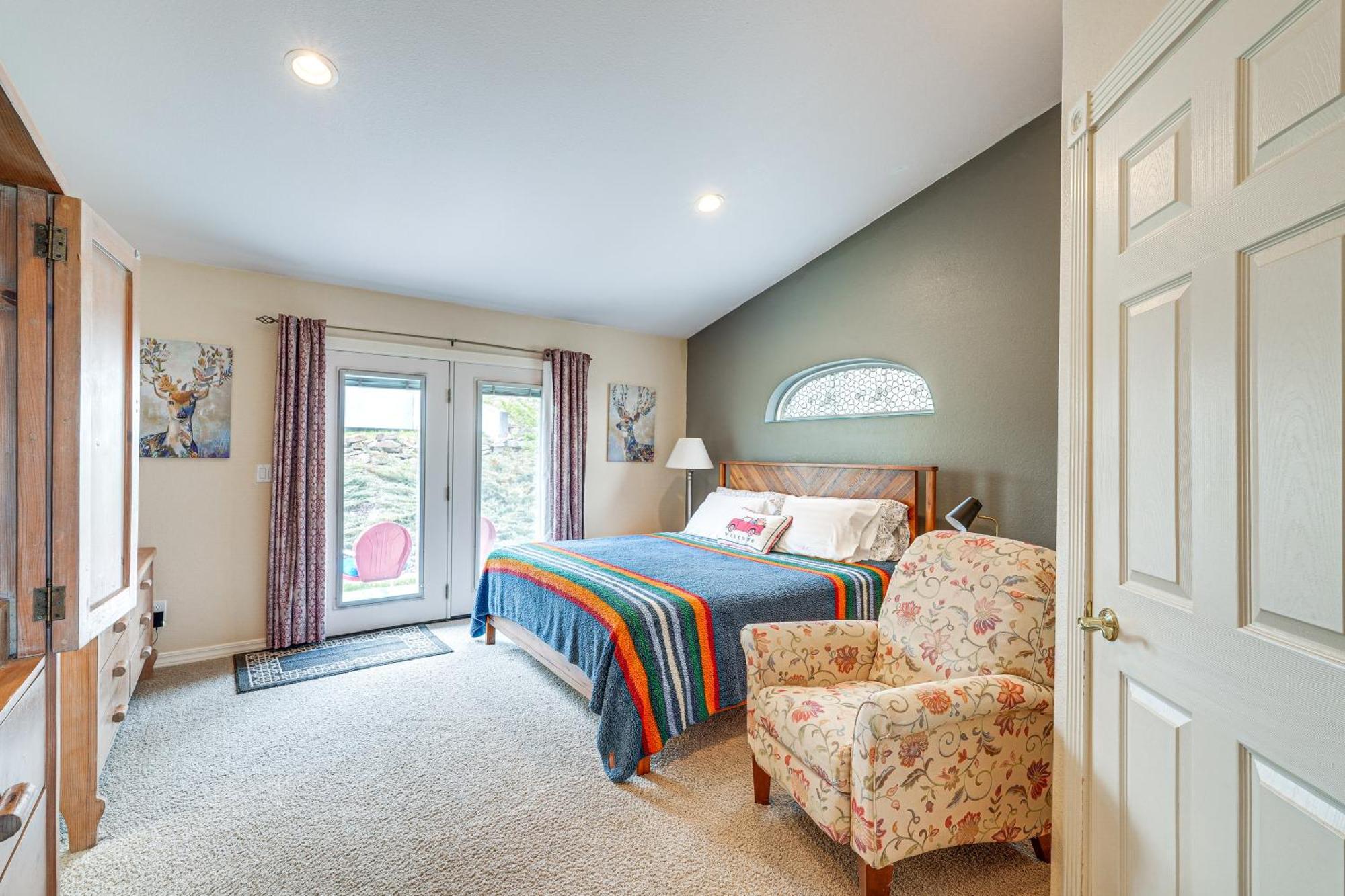 Inviting Great Falls Home With Wraparound Deck! Exterior foto