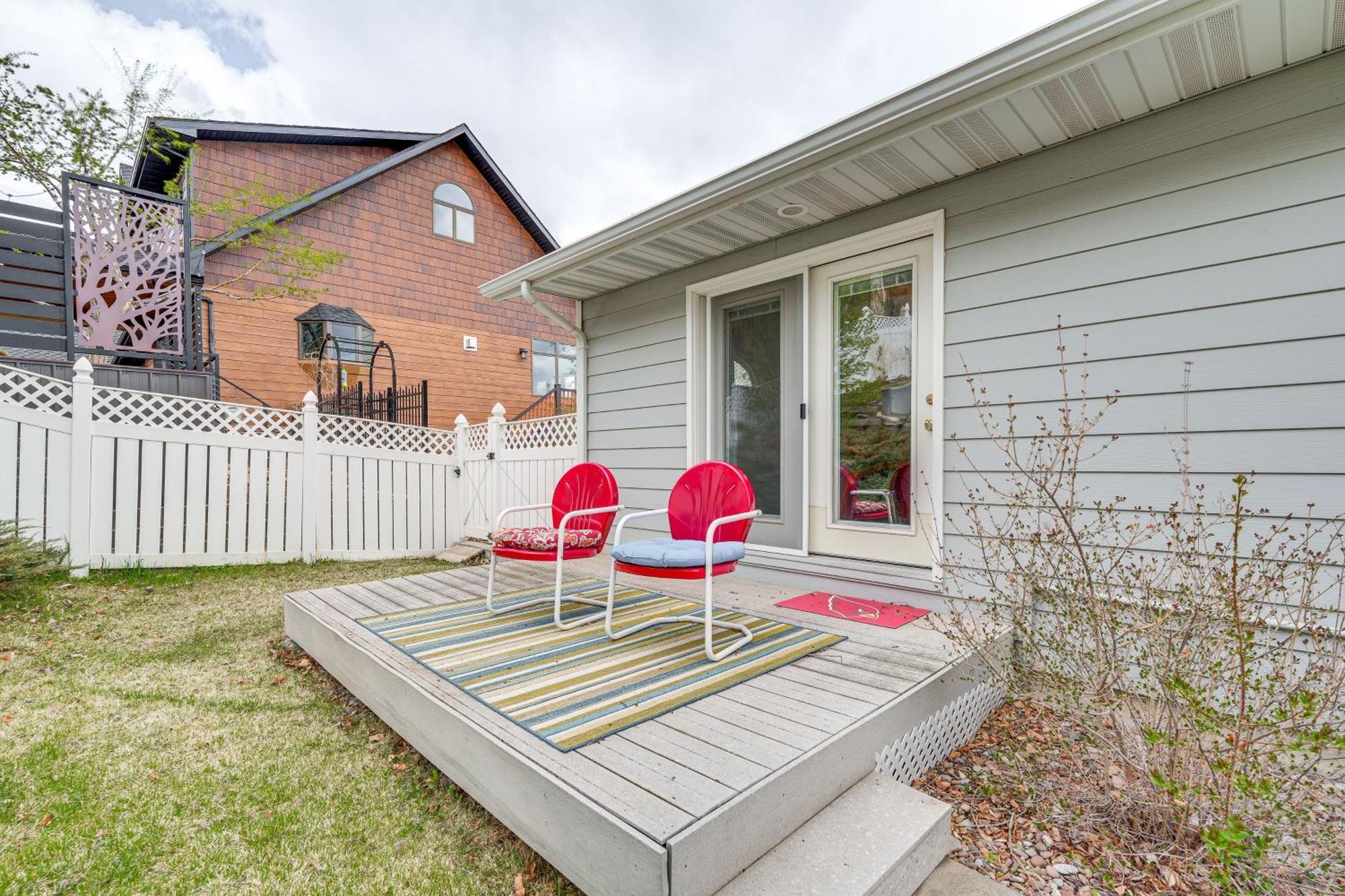Inviting Great Falls Home With Wraparound Deck! Exterior foto